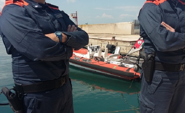Augusta, pesca illegale: sequestrata una rete e notificata sanzione