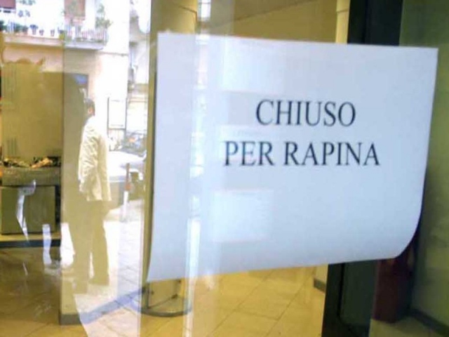 Rapina-in-banca-a-Frosinone