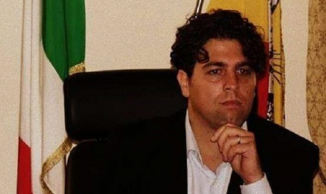 Siracusa, De Simone: "Il sindaco chieda la custodia temporanea del corpo di Santa Lucia"