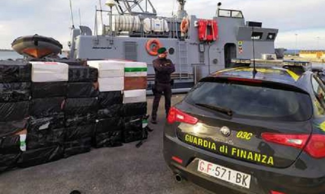 Contrabbando di sigarette in Sicilia, 17 arresti