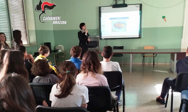 Siracusa, bullismo e cyberbullismo: i Carabinieri incontrano gli studenti del Lombardo Radice