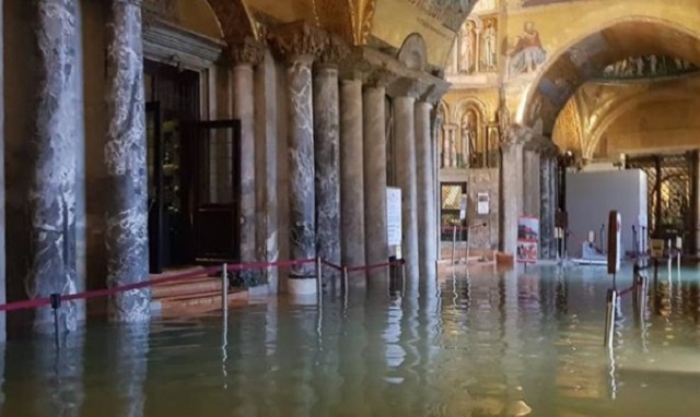 Allagata la Basilica di San Marco a Venezia: possibili gravi danni