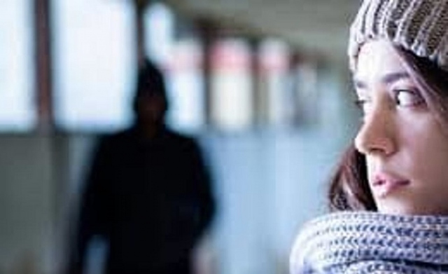 Siracusa, molestie e stalking ad ex convivente: divieto di avvicinamento