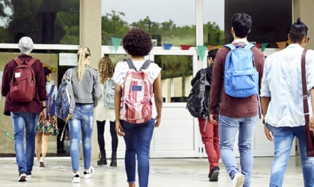 Siracusa, inchiesta dell'Unione Studenti sulla gestione degli spazi dentro le scuole