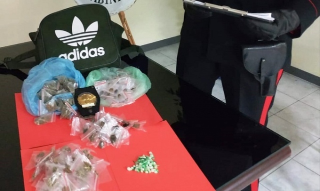 Siracusa, cocaina, hashish e marijuana in casa: arrestato 34enne