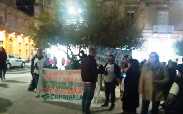 Siracusa, le Sardine scendono in piazza: no all'odio e al razzismo