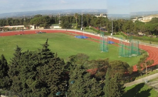 Siracusa, messi a dimora carrubi al Pippo Di Natale