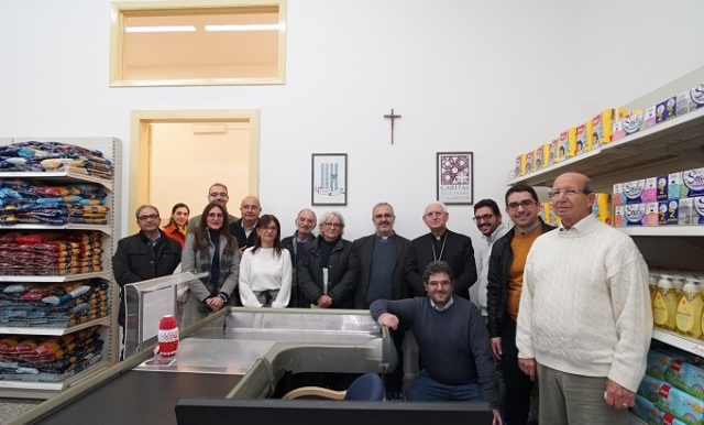 Siracusa, inaugurato questa mattina "l'Emporio della solidarietà" a Casa Caritas