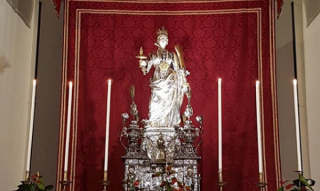 Siracusa, Ottava di Santa Lucia: il simulacro della Santa Patrona rientra in cattedrale