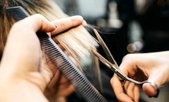 Siracusa, Scrofani: "Quando sei parrucchiere e il Comune prevede la raccolta differenziata nel tuo giorno di chiusura"