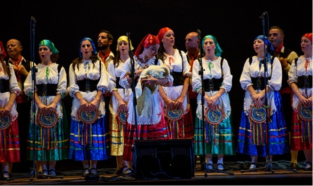 Priolo, musica e recitazione con il gruppo folkloristico Palmarum Insula