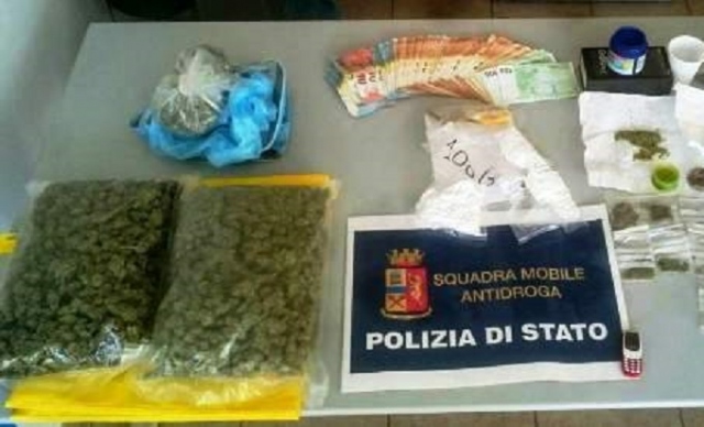 Siracusa, contrasto alle piazze dello spaccio: sequestrate armi e droga, arrestati in due e denunciato un giovane. VIDEO