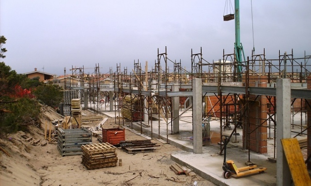 Augusta, 29 i cantieri edili irregolari: sindacati chiedono di sospendere la concessione