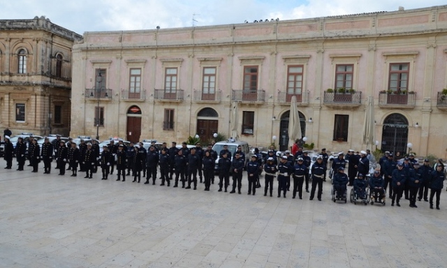 Siracusa, questa mattina la Festa della Polizia Municipale: consegnati encomi speciali