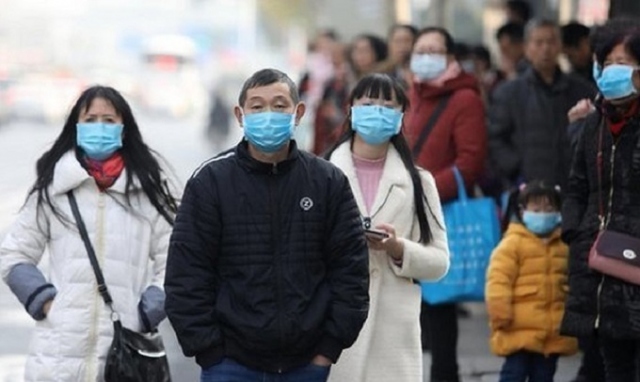 Cina, stop ai trasporti in 9 città: intanto c'è una nuova vittima