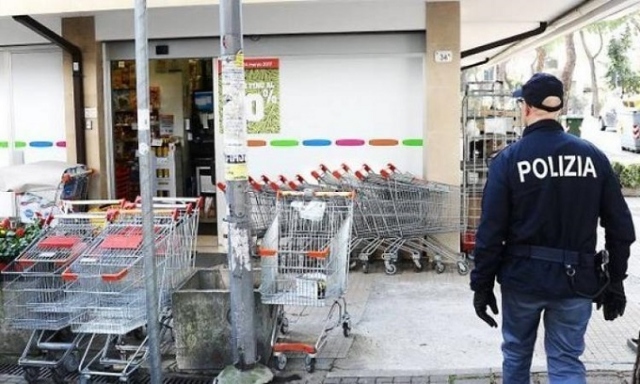 Siracusa, furto supermercato via Elorina: denunciati in tre