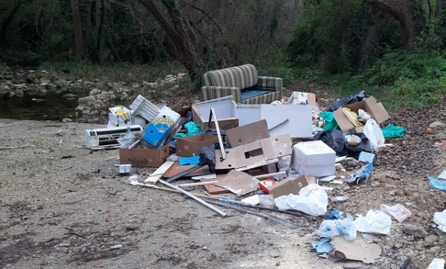 Noto, discarica a cielo aperto: pulita da coloro che hanno sporcato