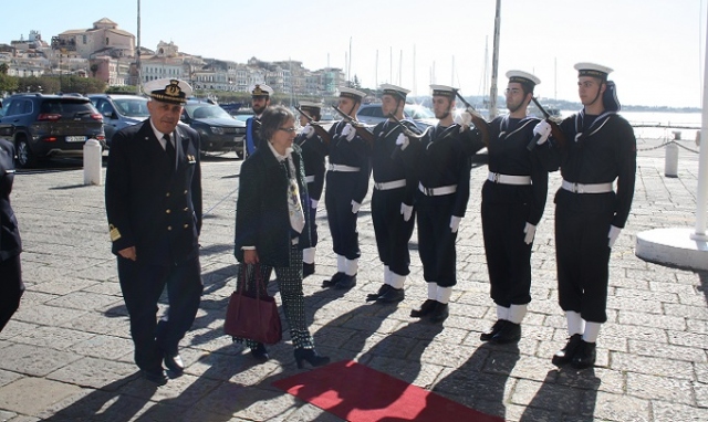Siracusa, visita del Prefetto alla Capitaneria di Porto