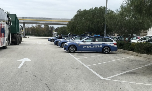 Siracusa, campagna "Truck and bus": controllati 88 tra tir e autobus