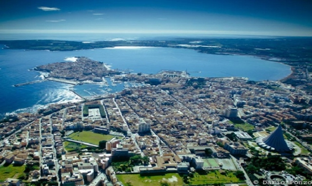 Siracusa, messaggi falsi su casi di Coronavirus: il sindaco "Fidatevi solo delle notizie ufficiali"