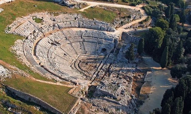Siracusa, la querelle sul Teatro greco tra Inda e Parco archeologico: Musumeci convoca i vertici "Basta litigi"