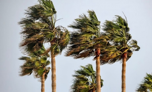 Siracusa, previste raffiche di burrasca forte e mareggiate per tutta la giornata di oggi
