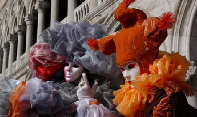 Coronavirus, scuole chiuse in 3 regioni. Stop al Carnevale di Venezia