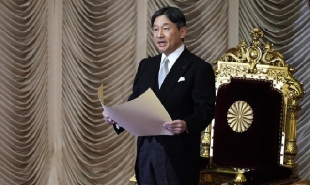 Cina ai "domiciliari": una persona a famiglia può uscire ogni 3 giorni