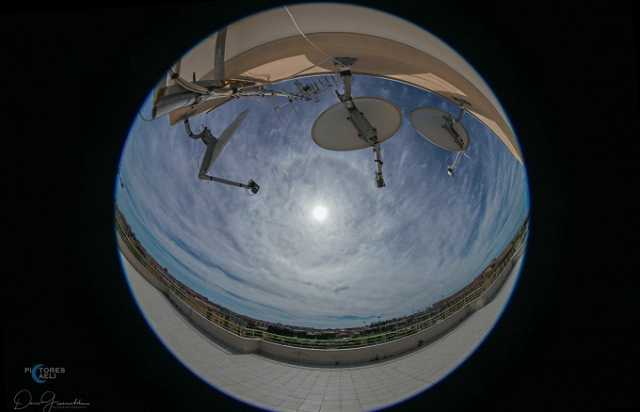 Siracusa, un cerchio luminoso in cielo: lo scatto di Dario Giannobile