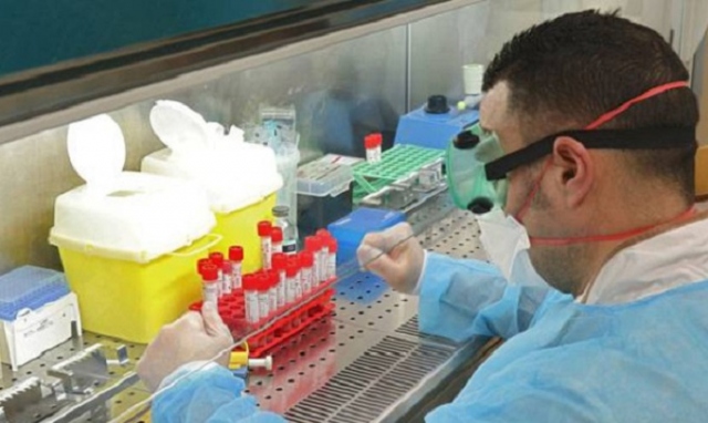 Augusta, ritardi esito tamponi ai sanitari del Muscatello: Pasqua (M5S) "Si utilizzino i laboratori di biologia molecolare"