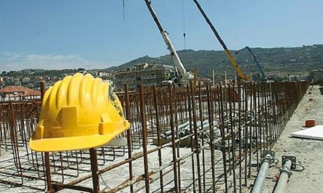 Siracusa, coronavirus: Corallo (Feneal Uil) "Troppi cantieri edili ancor a rischio"