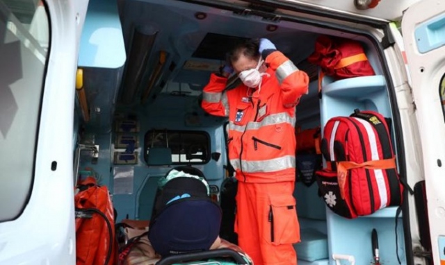 Coronavirus, Conte firma il nuovo decreto: stop in tutta Italia a pub, discoteche, cinema e teatro