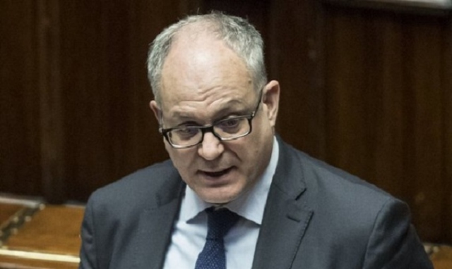 Coronavirus, il Governo stanzia 25 miliardi: venerdì il decreto