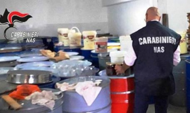 Nel Catanese, miele senza filiera: sequestrate 7 tonnellate