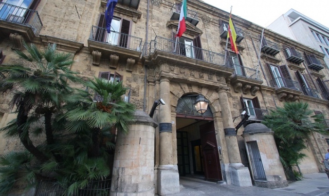 Coronavirus, cassa integrazione in deroga per le aziende siciliane: via libera dalla Regione