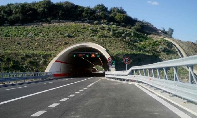 Autostrada Siracusa-Catania, chiusa per il momento l'uscita Nord