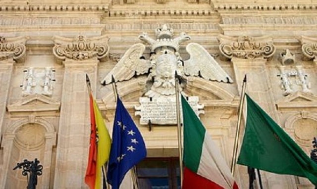 Siracusa, coronavirus: Mangiafico e Favara "Il Comune anticipi fondi per dpi e buoni spesa"