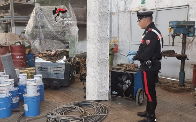 Augusta, tentano furto in cantiere navale: arrestati in due