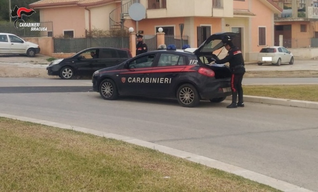 Siracusa e provincia, contenimento sanitario: passeggiate e visite agli amici. Sanzionato anche centauro sorpreso a fare motocross