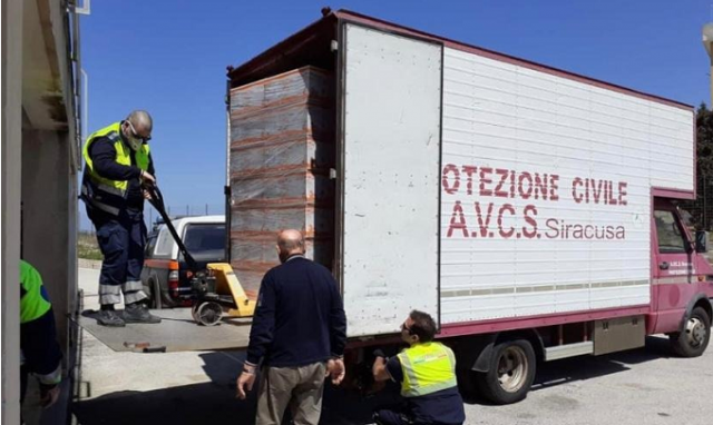 Siracusa, oltre 2000 uova di Pasqua donate dall'Airc ai bambini delle famiglie in difficoltà