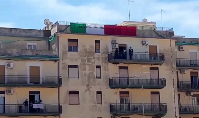 Siracusa, 25 aprile: il sindaco Italia dai "Balconi di via Grottasanta"