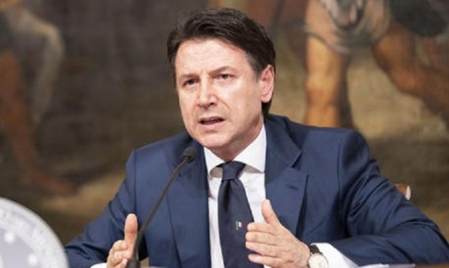 Conte: 'Entro questa settimana il piano aperture dal 4 maggio'