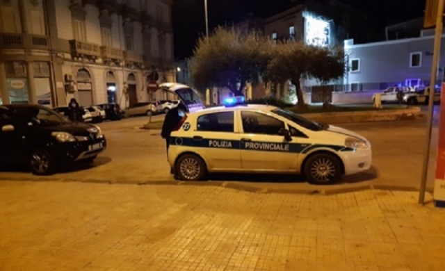 Siracusa, controllate dalla Polizia provinciale 207 persone: sanzioni
