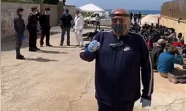 Portopalo, sbarco di migranti: il sindaco Montoneri "Stiamo attrezzando un barcone per sorvegliare le nostre coste"