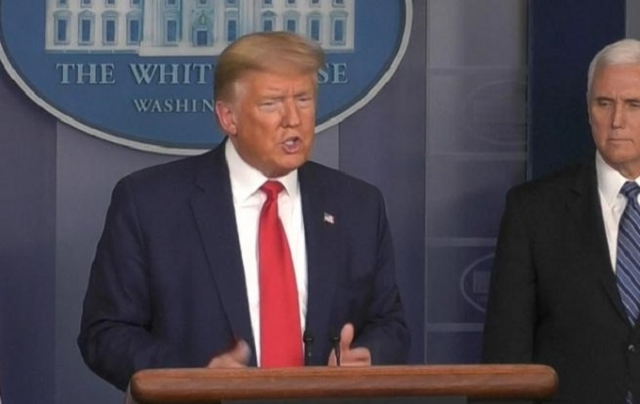 20200404trumpmascherina_656_ori_crop_MASTER__0x0