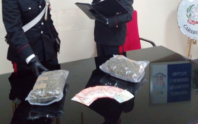 Siracusa, a bordo dell'auto con oltre 1 chilo di droga: arrestati in 4