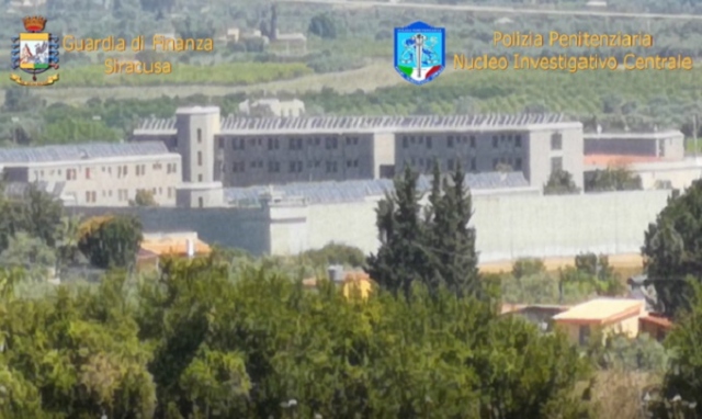 Siracusa, "Operazione Cavadonna": telefonini e droga in carcere. Arrestato un avvocato