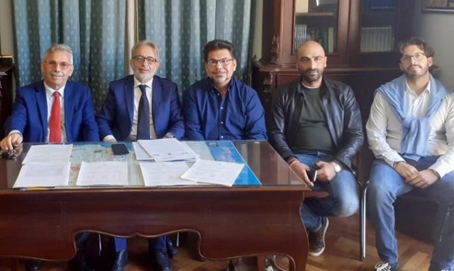 Siracusa Protagonista al sindaco. "Apra il cimitero anche di domenica"