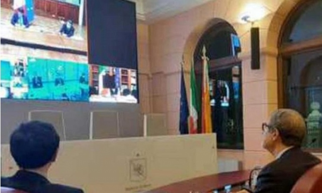 Fase 2, incontro Stato-Regione: lunedì riaprono negozi, parrucchieri, estetisti, bar e ristoranti