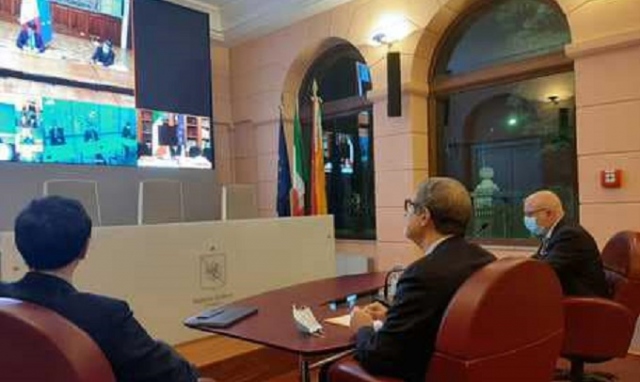 Coronavirus, da lunedì in Sicilia riaprono bar, ristoranti e parrucchieri e negozi